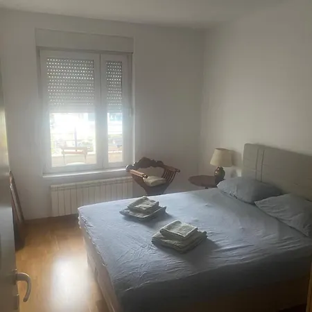 The Five-vozdovac Apartment
